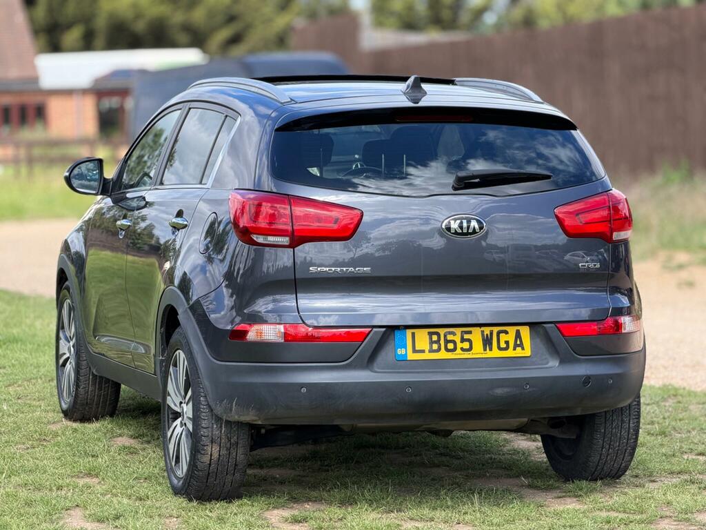 Kia Sportage 2 White #20