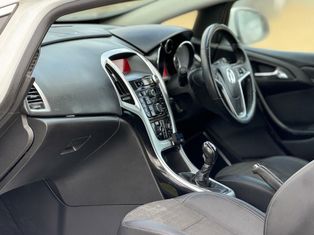 Vauxhall Astra GTC 2.0T Vxr Euro 5 Ss Red #10