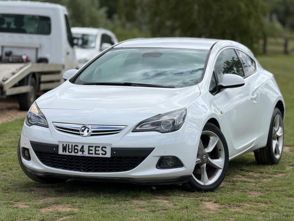 Vauxhall Astra GTC 2.0 Cdti Sri Euro 5 Ss White #3
