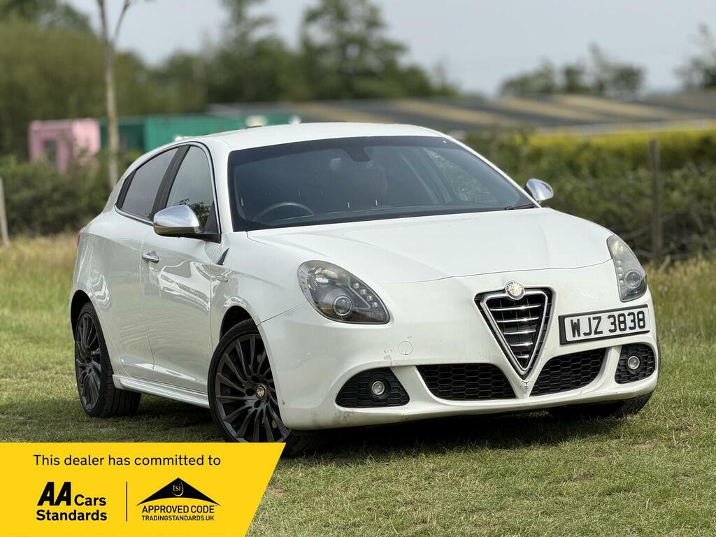 Alfa Romeo Giulietta 1750 Tbi Cloverleaf Euro 5 White