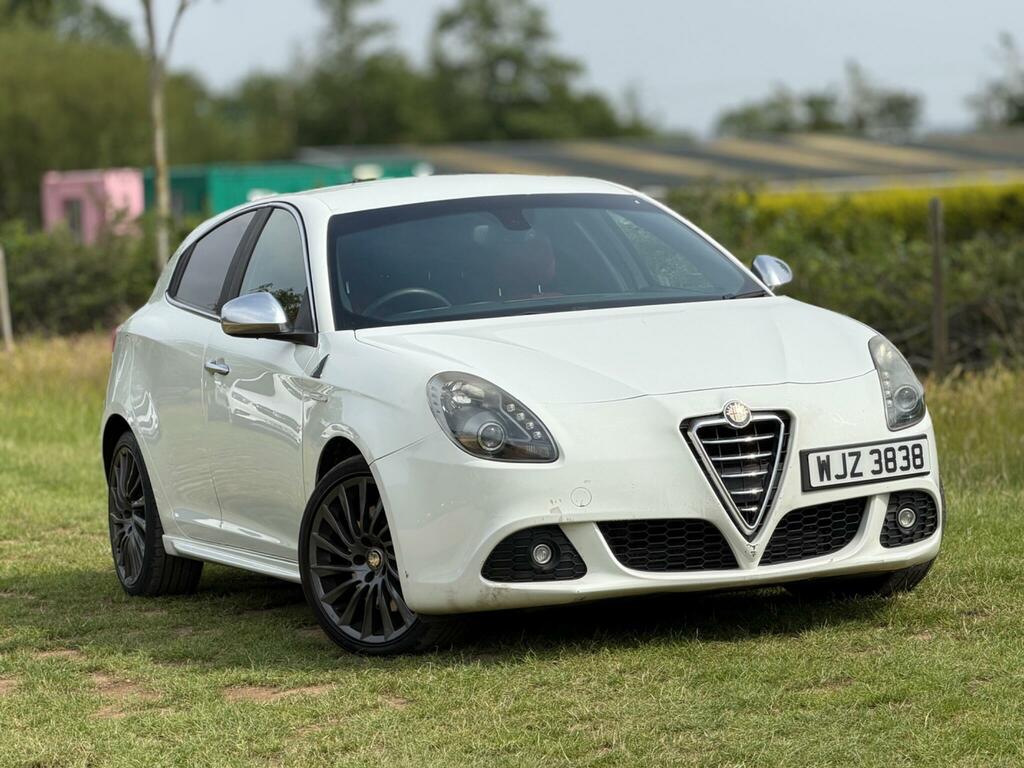 Alfa Romeo Giulietta 1.75 Tbi Cloverleaf #8