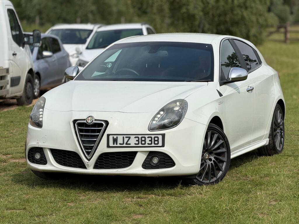 Alfa Romeo Giulietta 1750 Tbi Cloverleaf Euro 5 White #3