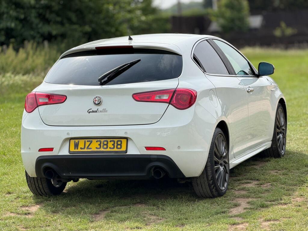 Alfa Romeo Giulietta 1750 Tbi Cloverleaf Euro 5 White #5