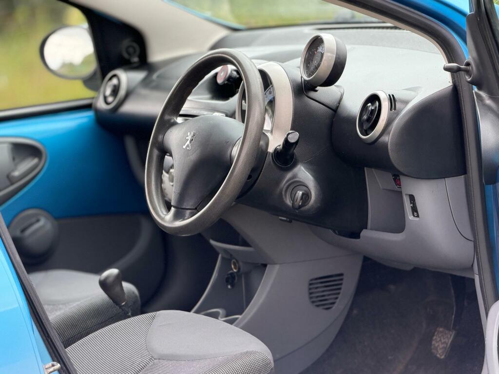 Peugeot 107 1.0 12V Urban 2 Tronic Euro 4 Blue #2