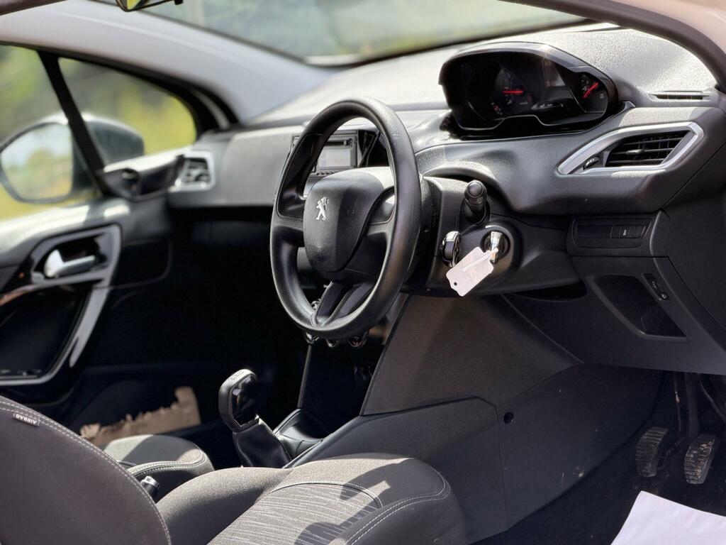 Peugeot 208 1.0 Vti Access Euro 5 White #2