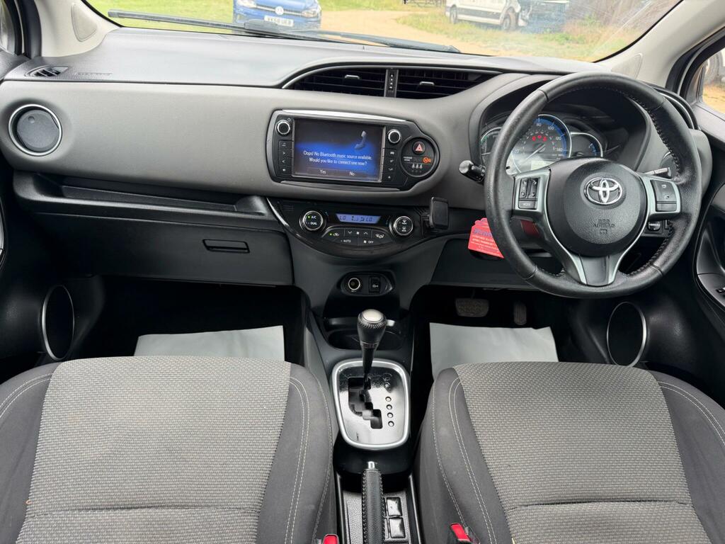 Toyota Yaris 1.5 Vvt-h Sport E-cvt Euro 6 White #6