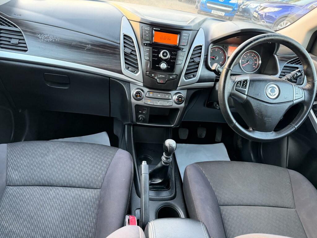 SsangYong Korando 2.0 Elx 4X4 Silver #17