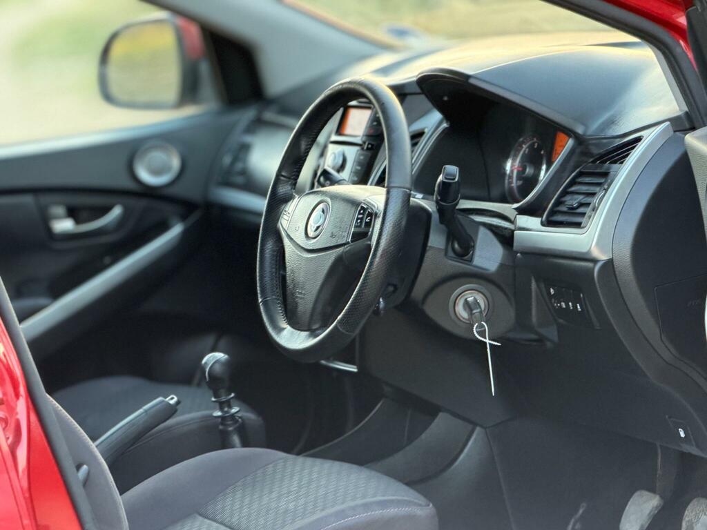 SsangYong Korando 2.0 Elx 4X4 Silver #23
