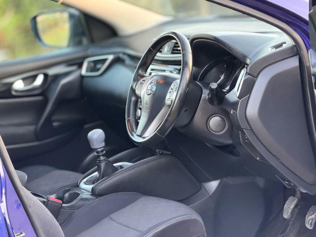 Nissan Qashqai Hatchback Dci Tekna 2014 Black #27