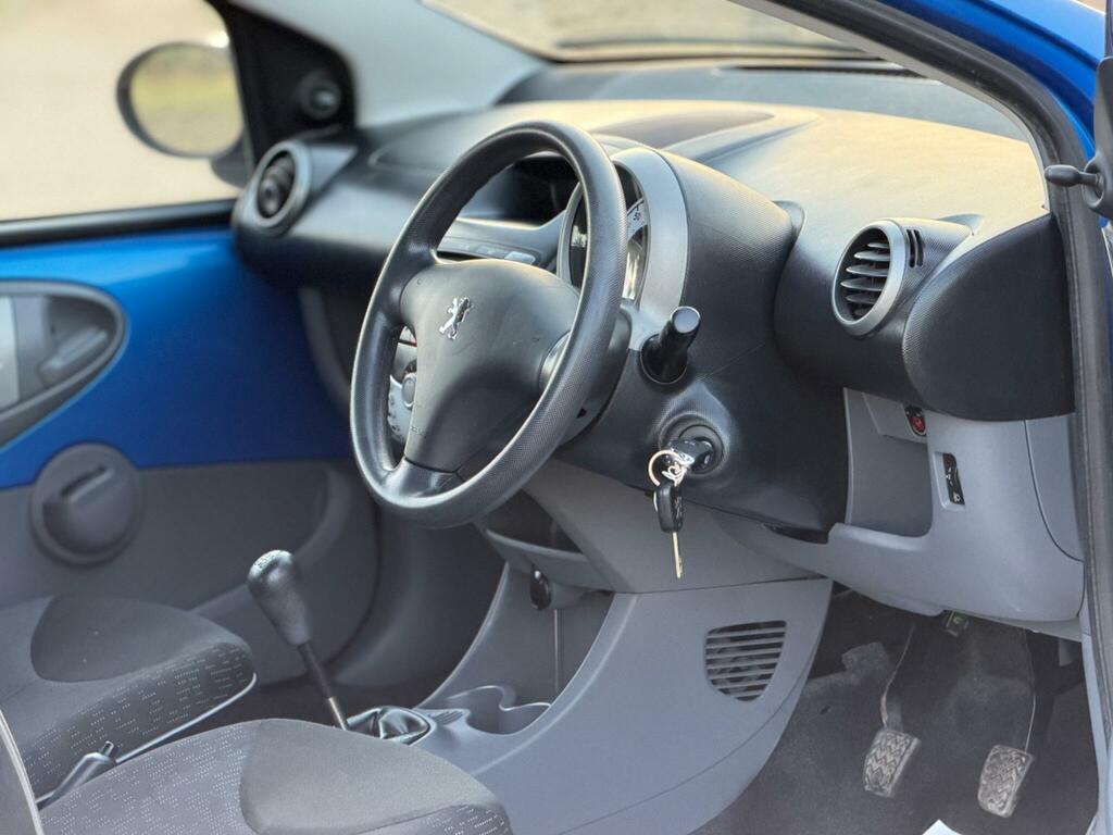 Peugeot 107 Allure 1.0 Hatchback  #18