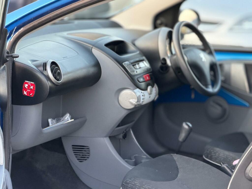 Peugeot 107 Allure 1.0 Hatchback  #19