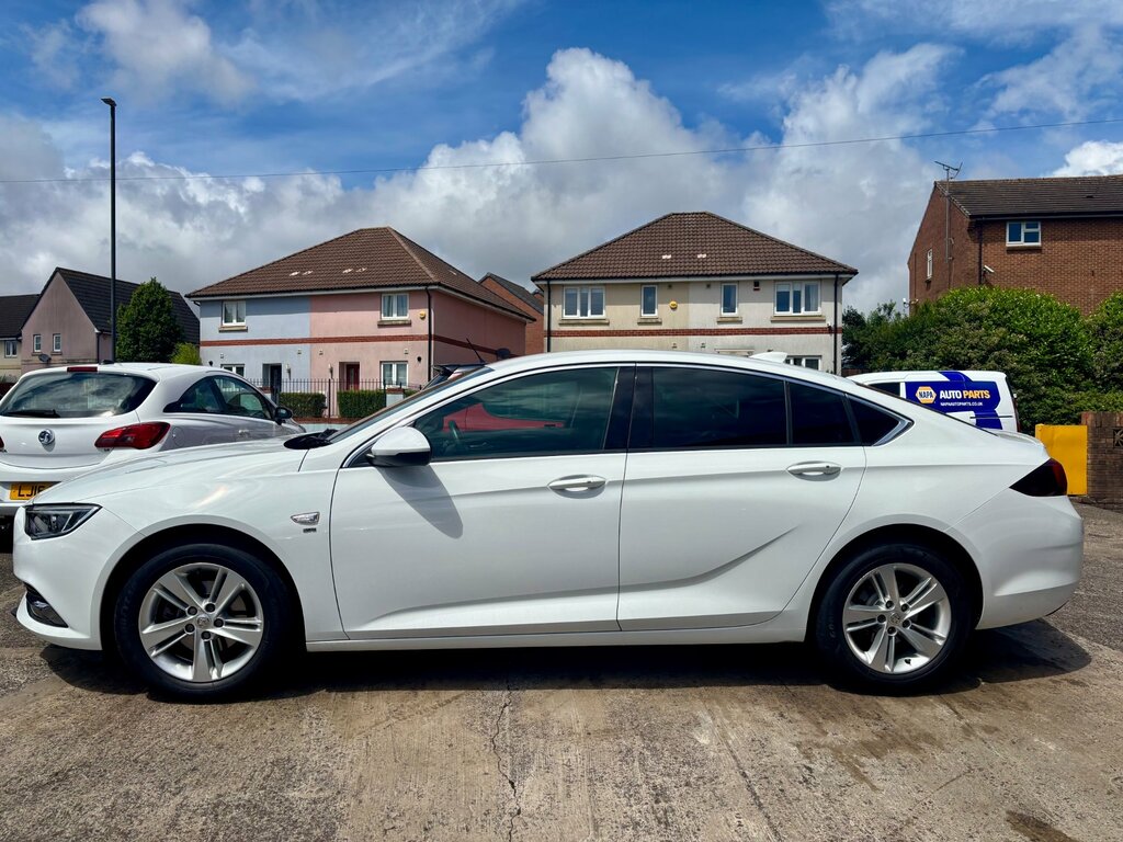 Vauxhall Insignia 1.5I Turbo Sri Nav Grand Sport E White #6