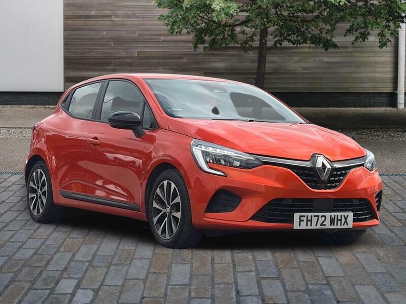Renault Clio 1.6 E-tech Evolution Hatchback Hybrid A Orange