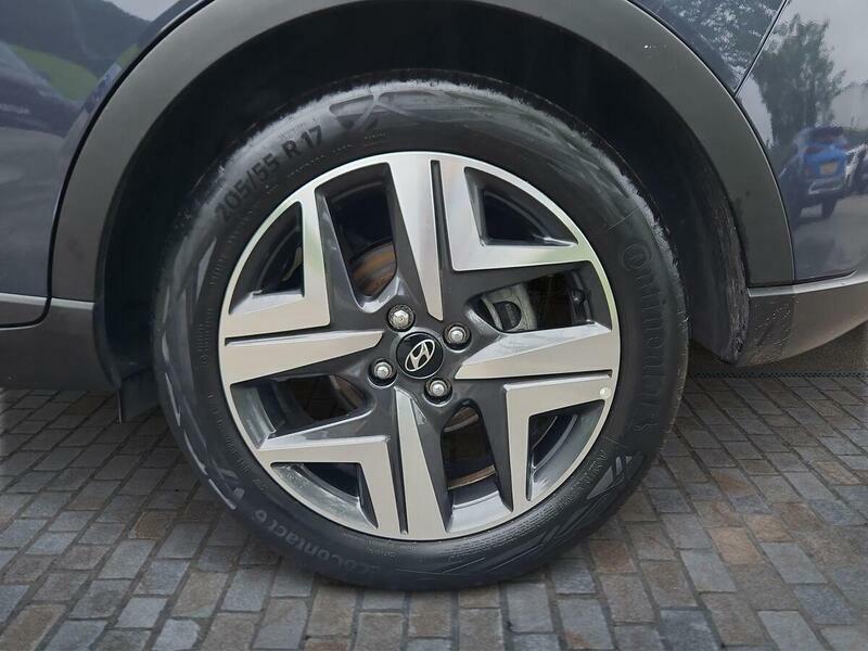 Hyundai Bayon 1.0 T-gdi Mhev Premium Suv Hybrid Dct E WIG9753 Grey #4