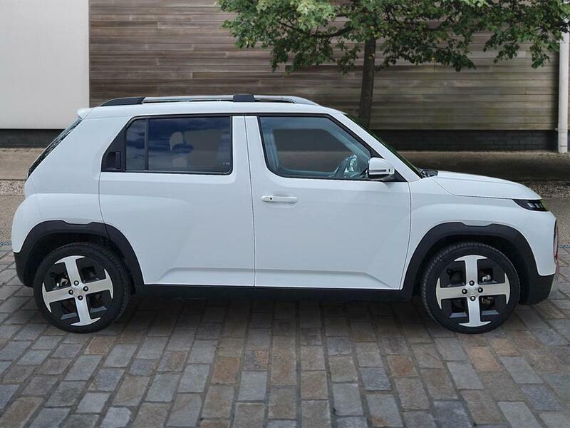 Hyundai Inster Long Range 49Kwh 02 Suv 115 Ps White #2