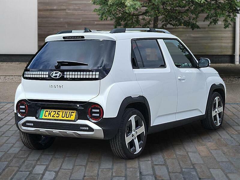 Hyundai Inster Long Range 49Kwh 02 Suv 115 Ps White #5