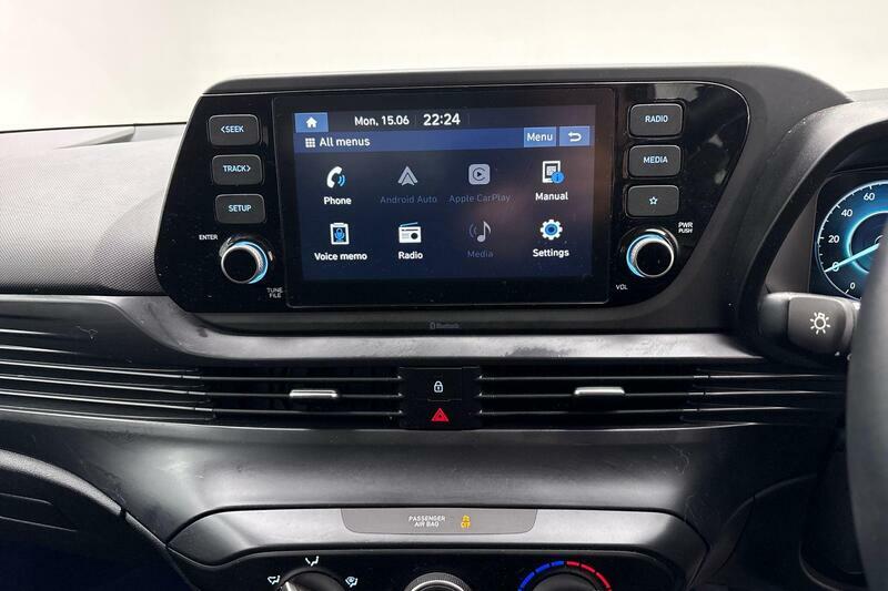Hyundai Bayon 1.0 T-gdi Mhev Se Connect Suv Hybrid Ma White #5