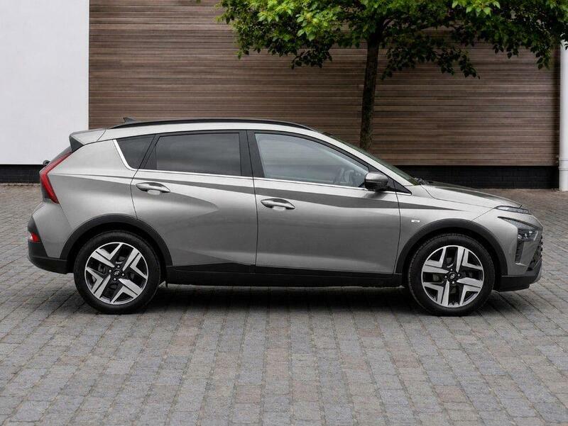 Hyundai Bayon 1.0 T-gdi Mhev Premium Suv Hybrid Dct E #3