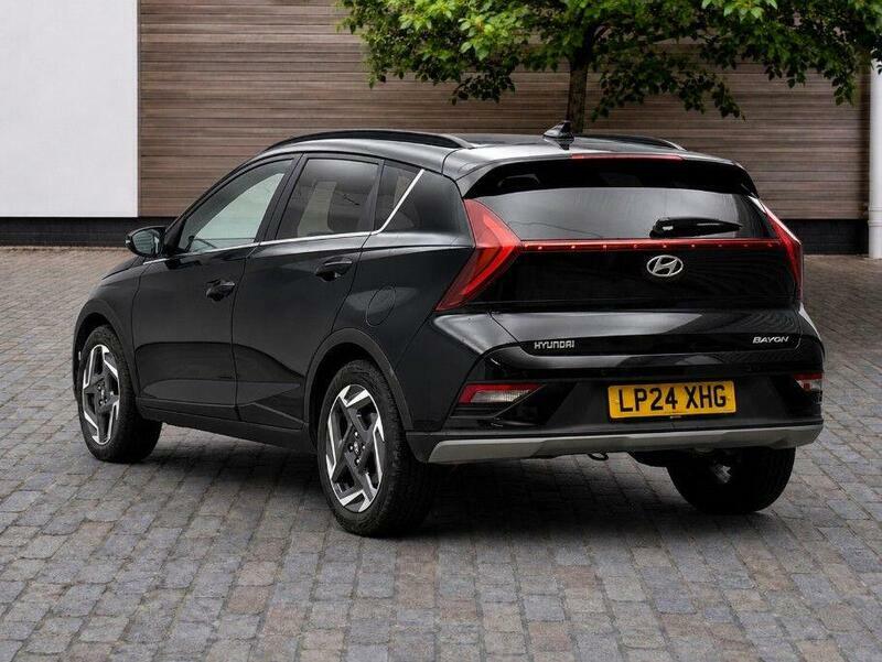 Hyundai Bayon 1.0 T-gdi Premium Suv Dct Euro 6 Ss Black #2