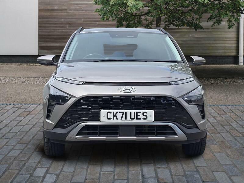 Hyundai Bayon Premium White #8