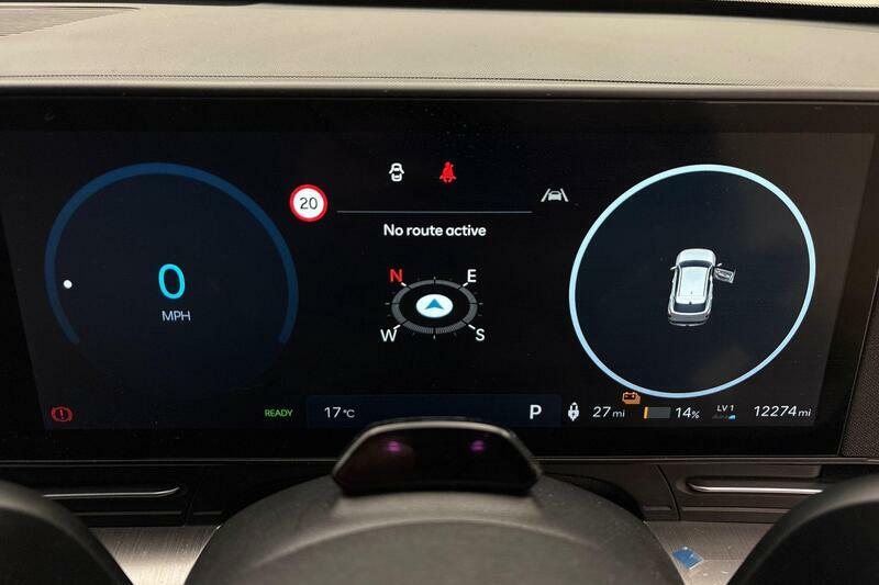 Hyundai Kona 48.4Kwh Advance Red #6