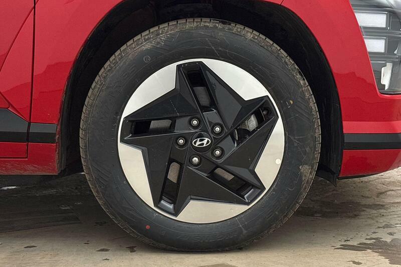 Hyundai Kona 48.4Kwh Advance Red #4