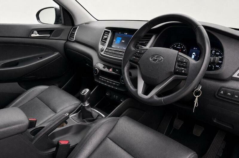 Hyundai Tucson Se Nav Bluedrive 2Wd 1.7Crdi Silver #4
