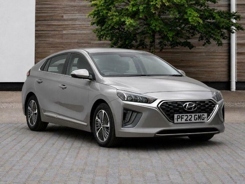 Hyundai Ioniq 1.6 H-gdi 8.9Kwh Premium Hatchback Plug Silver