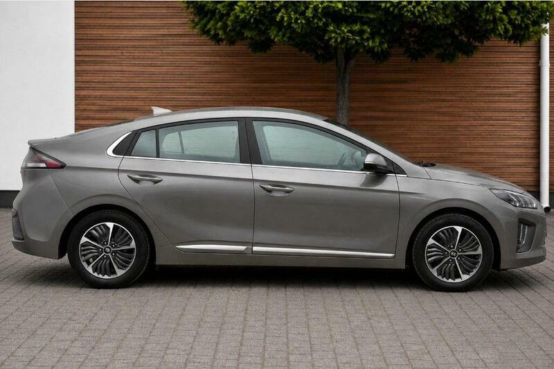 Hyundai Ioniq 1.6 H-gdi 8.9Kwh Premium Hatchback Plug Silver #3