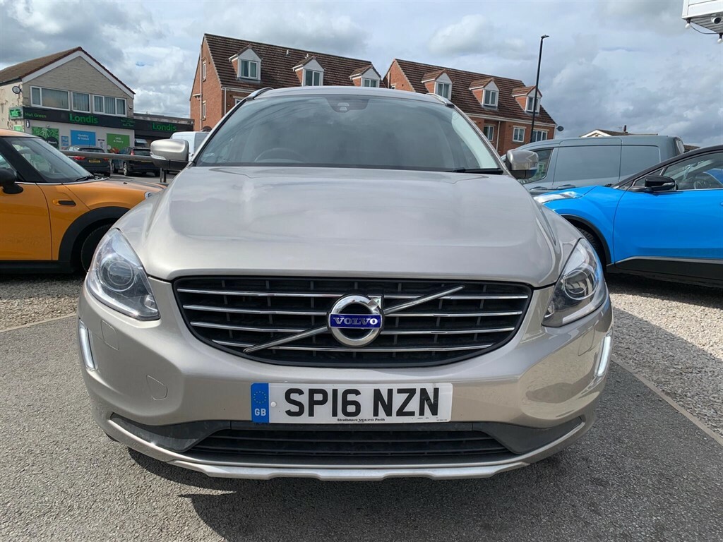 Volvo XC60 2.4 D5 Se Lux Nav Awd Euro 6 Ss  #2