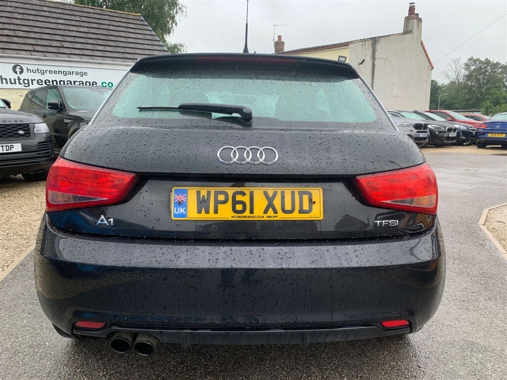 Audi A1 1.4 Tfsi Contrast Edition Euro 5 Ss Black #6