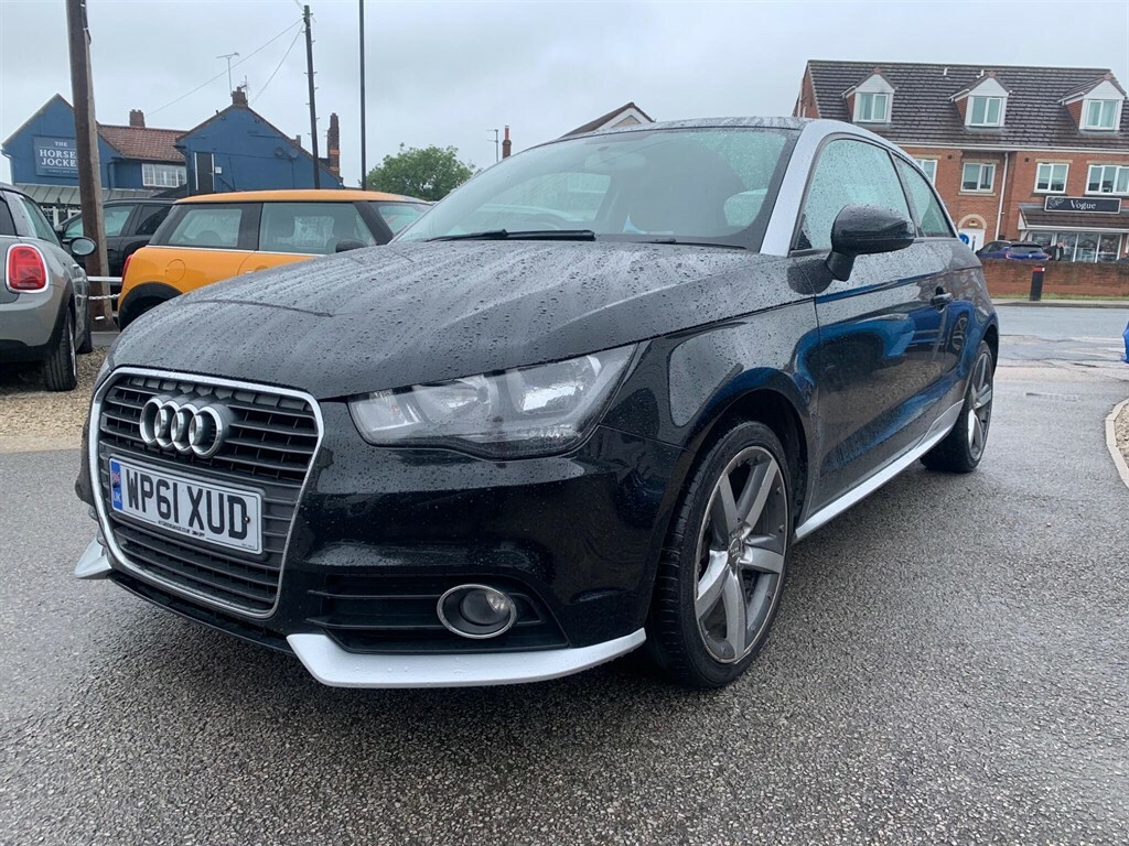 Audi A1 1.4 Tfsi Contrast Edition Euro 5 Ss Black #3