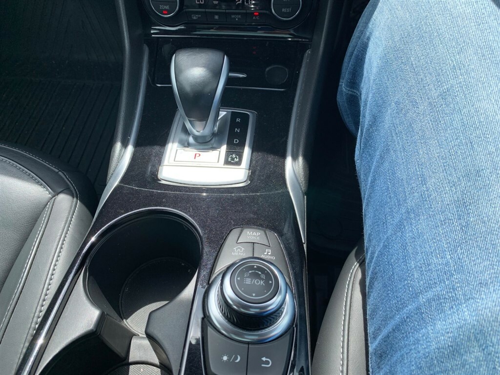 Infiniti Q30 Black #23