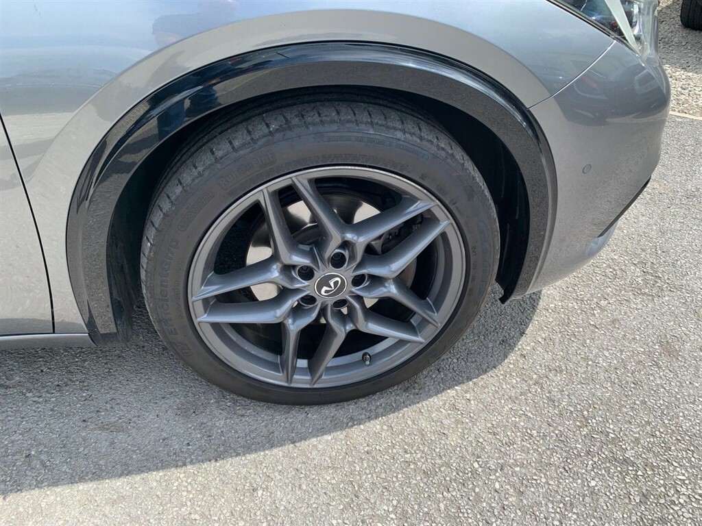 Infiniti Q30 Black #11