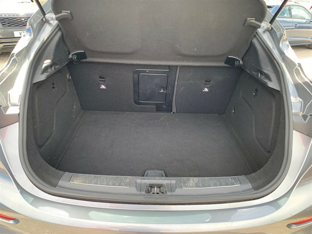 Infiniti Q30 Black #27