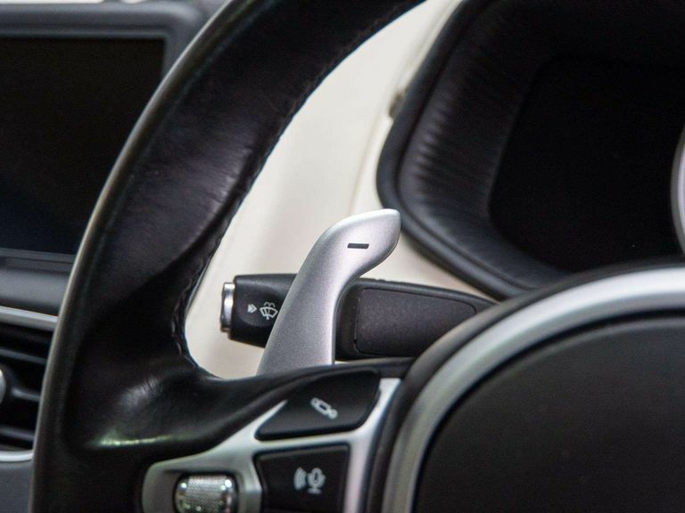 Aston Martin DB11 V12 5.2 Silver #36