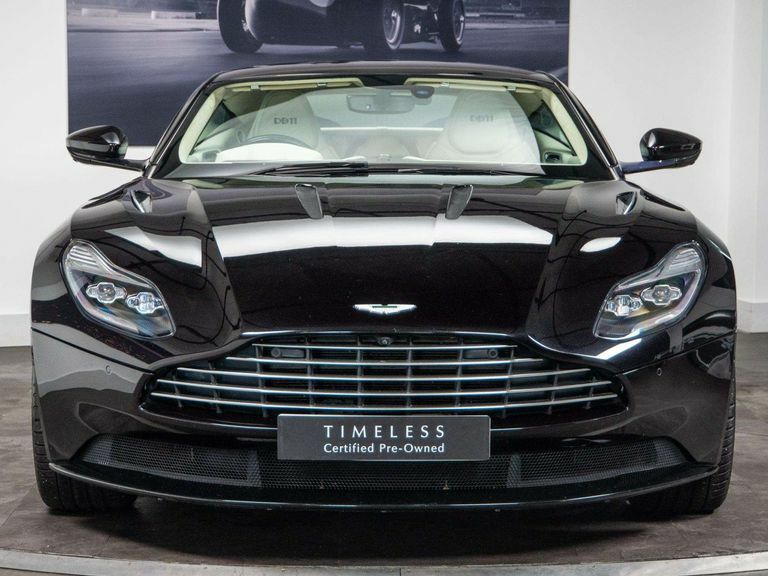 Aston Martin DB11 V12 5.2 Silver #7