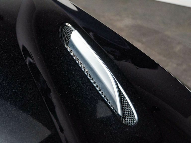 Aston Martin DB11 V12 5.2 Silver #20