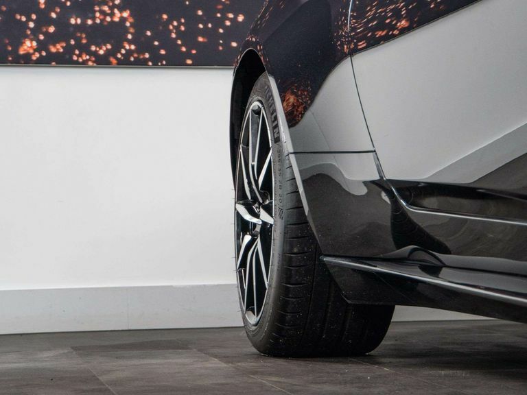 Aston Martin DB11 V12 5.2 Silver #14
