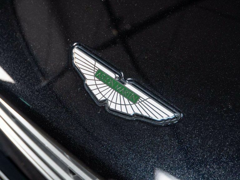 Aston Martin DB11 V12 5.2 Silver #21