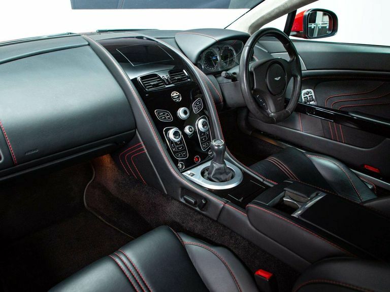 Aston Martin Vantage Black #30