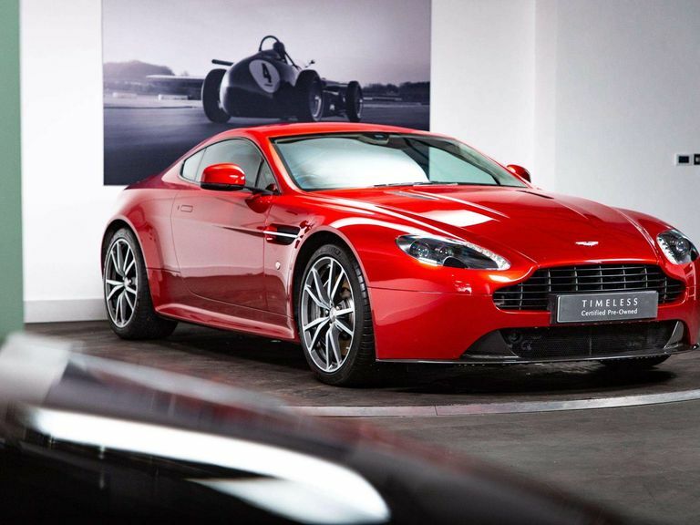 Aston Martin Vantage Black #28