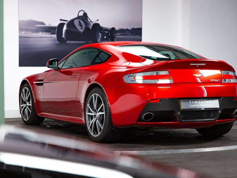 Aston Martin Vantage Black #31