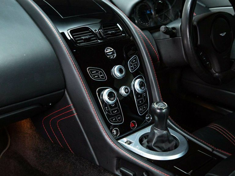 Aston Martin Vantage Black #21