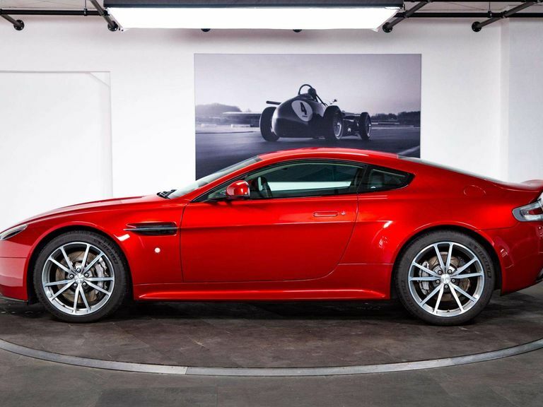 Aston Martin Vantage Black #25