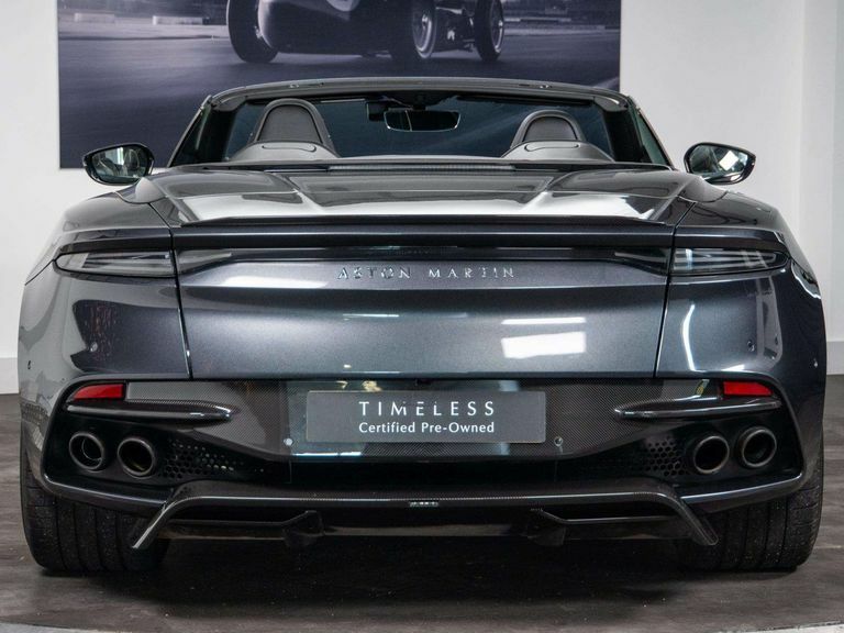 Aston Martin DBS  Silver #15