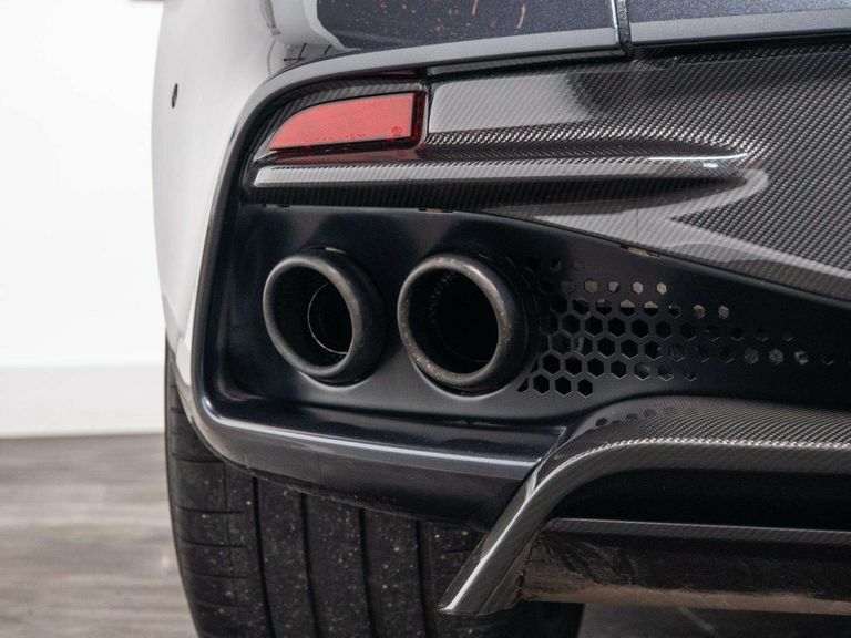 Aston Martin DBS  Silver #31