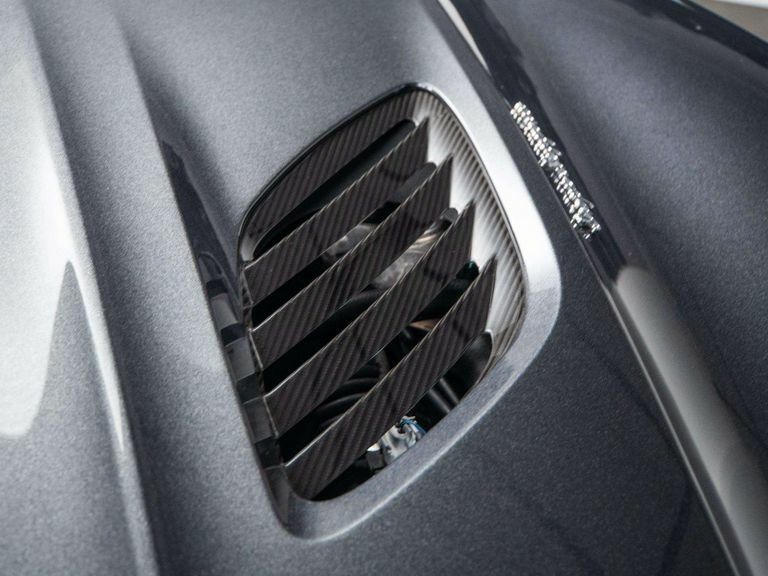 Aston Martin DBS  Silver #21