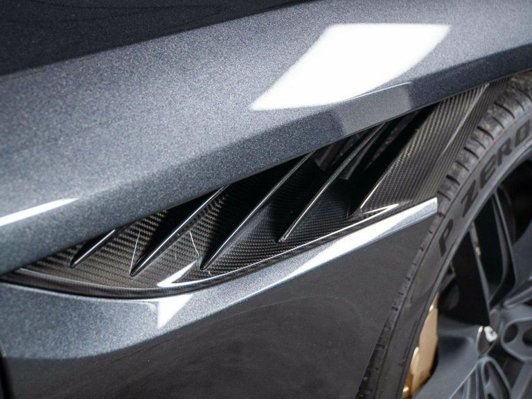 Aston Martin DBS  Silver #20