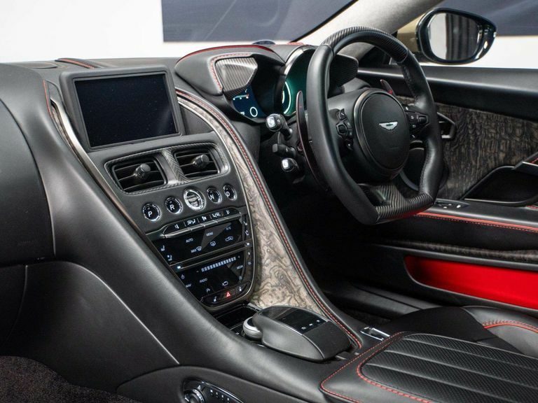 Aston Martin DBS V12 Silver #25